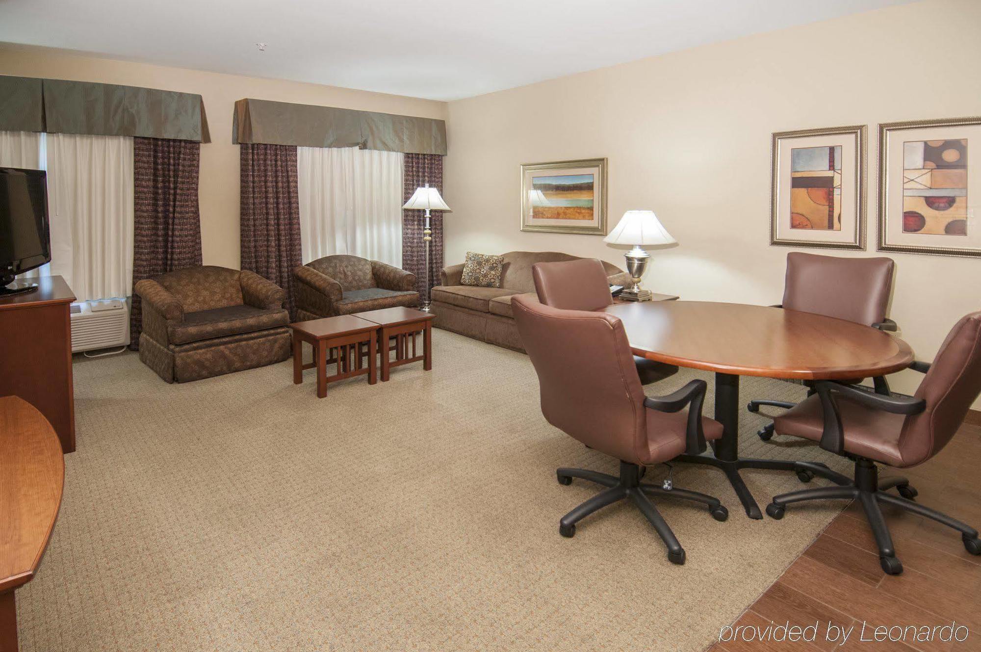 Westay Suites - Covington/Mandeville Extérieur photo
