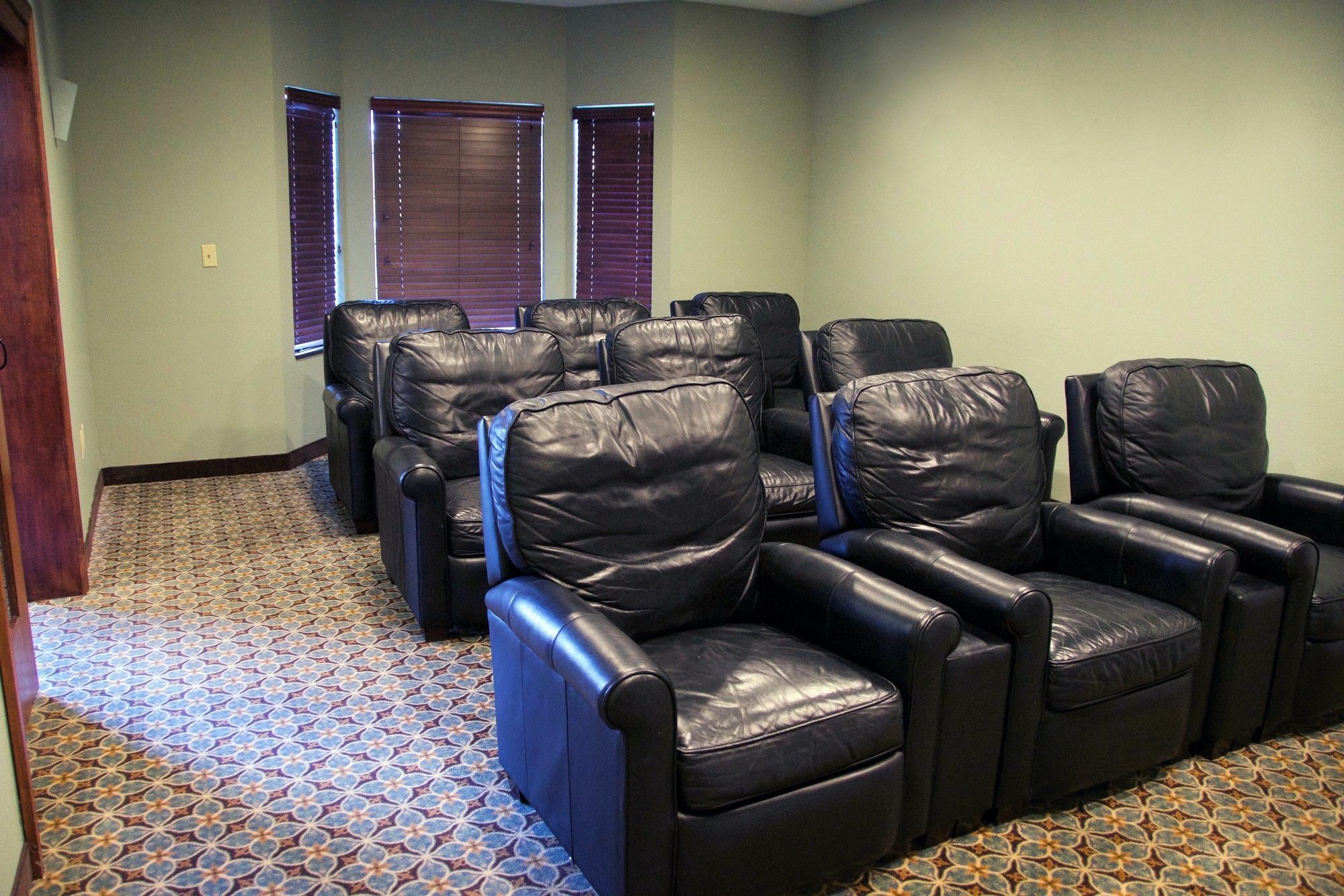 Westay Suites - Covington/Mandeville Extérieur photo